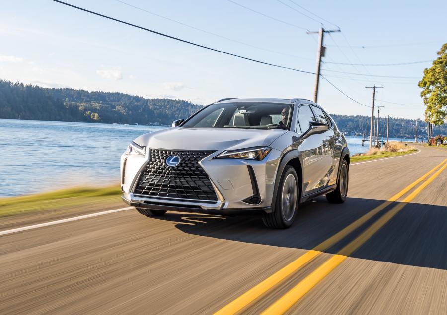   Lexus UX250h 2018 года  (NA) (фото 37 из 40)